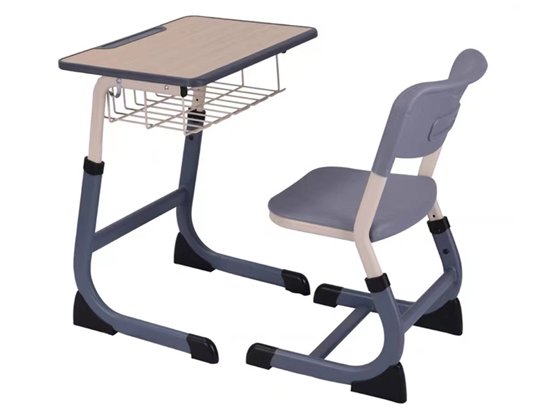 学校桌椅